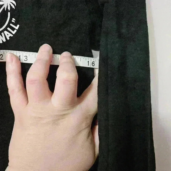 Vans long sleeve tee! - Picture 4 of 5